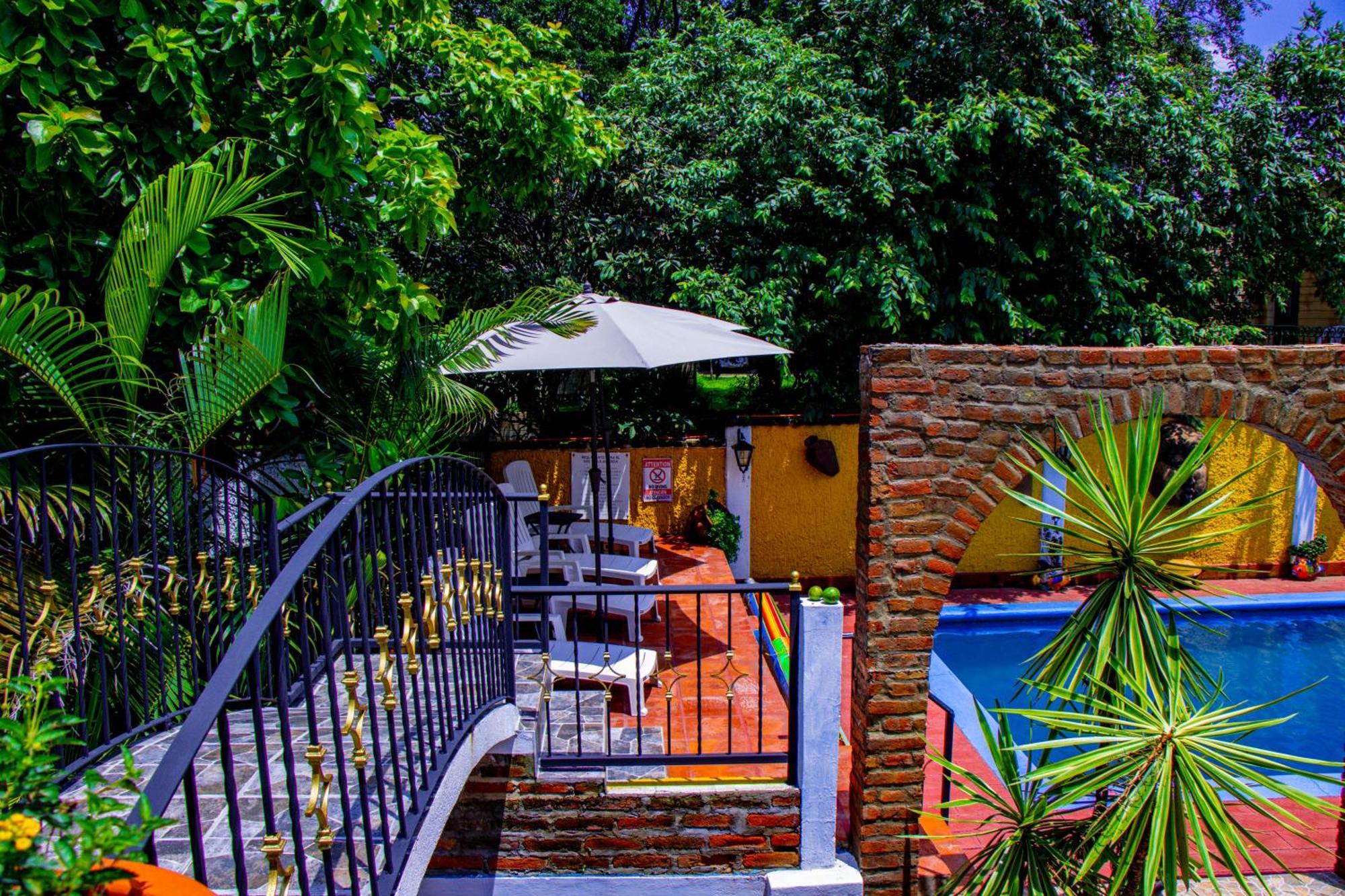 Posada Las Margaritas Tlaquepaque Exterior foto