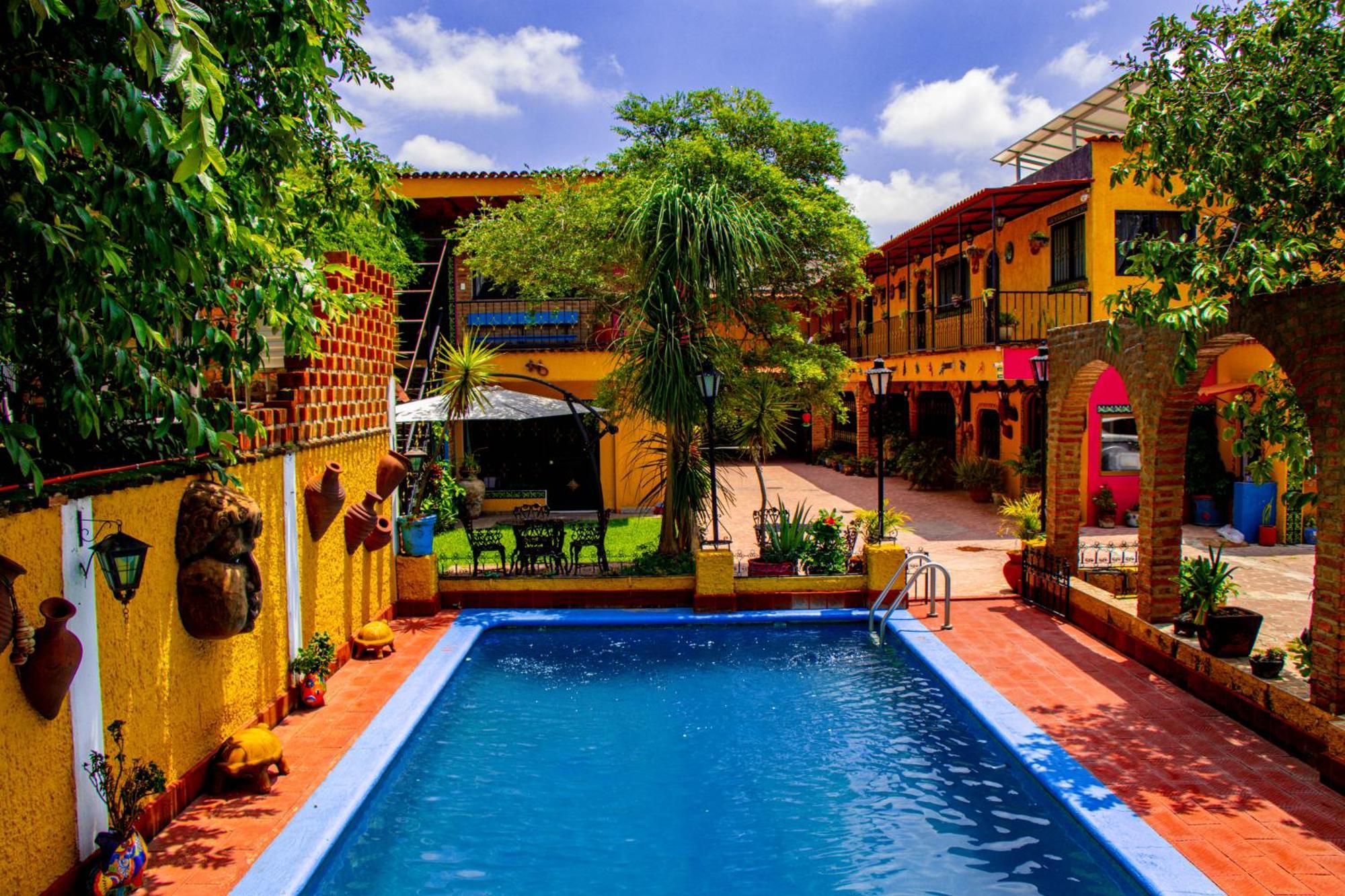 Posada Las Margaritas Tlaquepaque Exterior foto