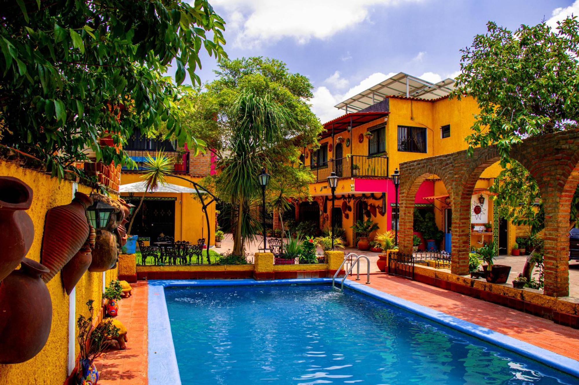 Posada Las Margaritas Tlaquepaque Exterior foto