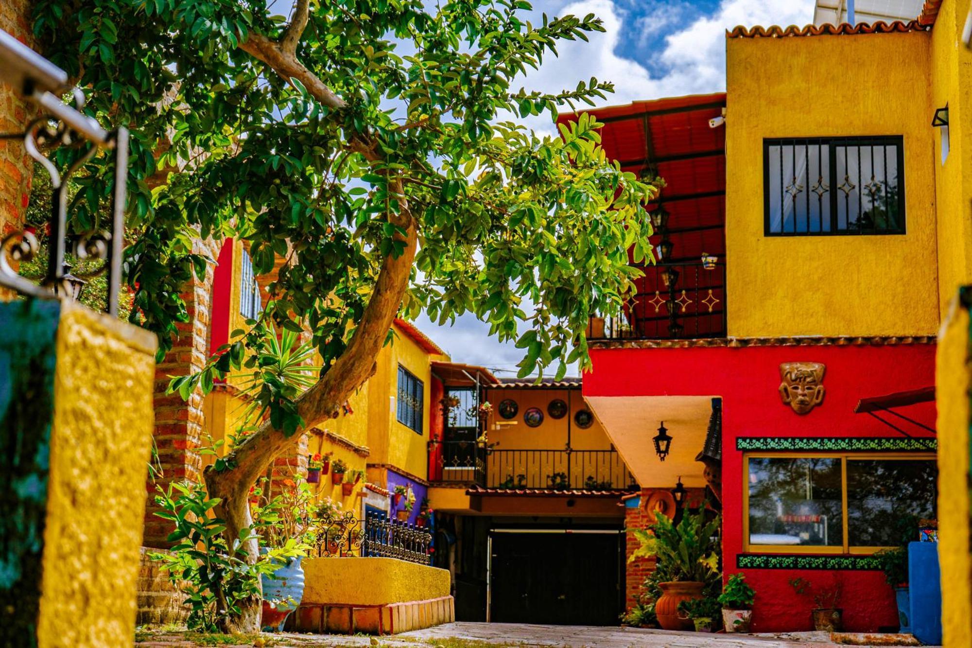 Posada Las Margaritas Tlaquepaque Exterior foto